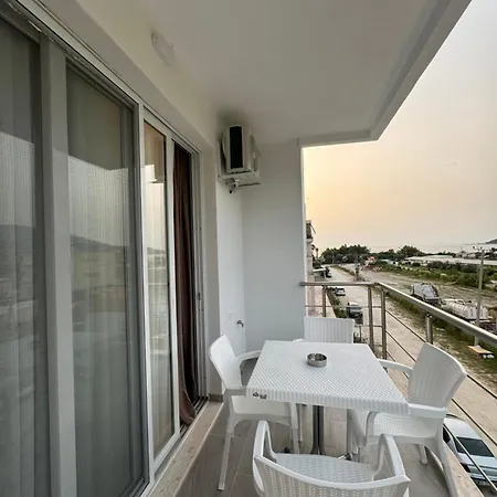 شقة Roman Apartments أوريكوم