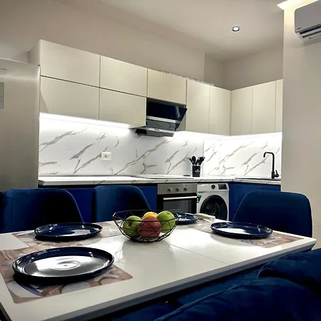 Apartment Roman Apartments *